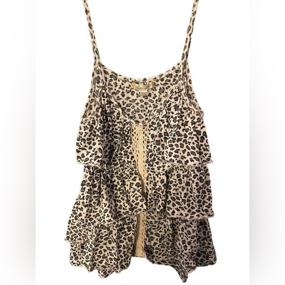 Animal print and crochet ruffle tank top. Size large. Flowy and soft material. - Picture 1 of 4
